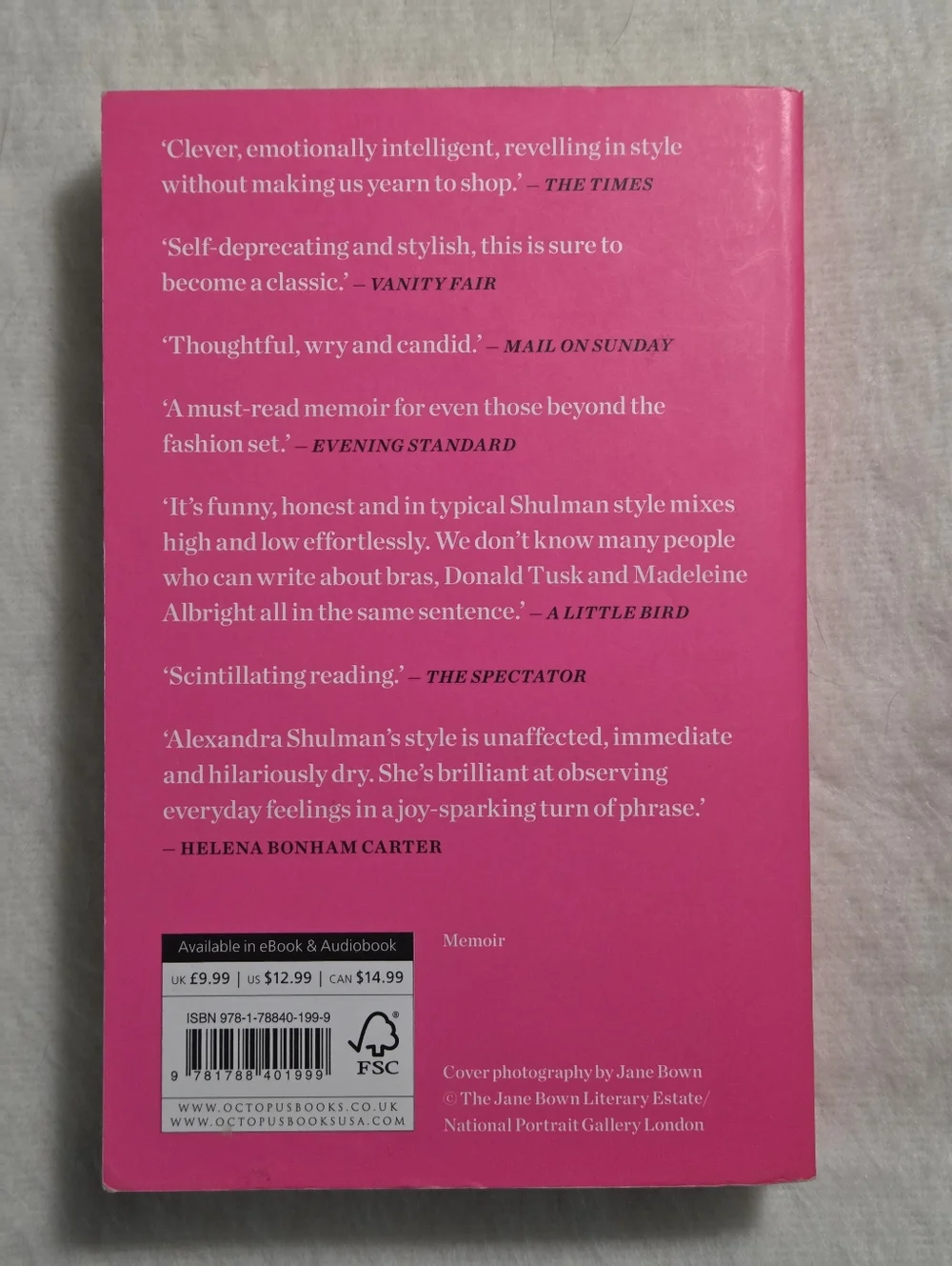 📕Clothes... And Other Things That Matter by Alexandra Shulman Paperback - Picture 2 of 5